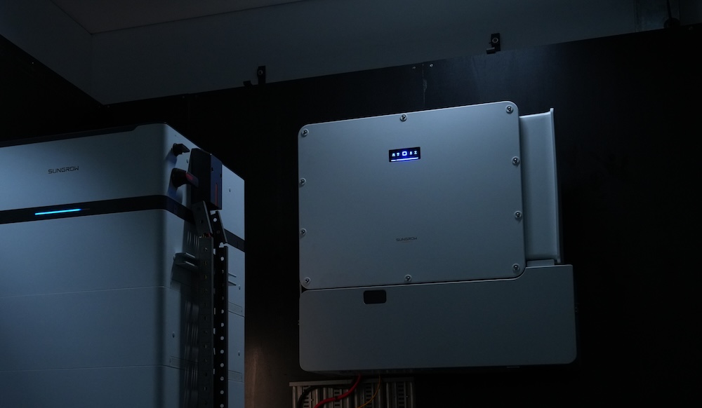 Sungrow SH110CX commercial hybrid inverter